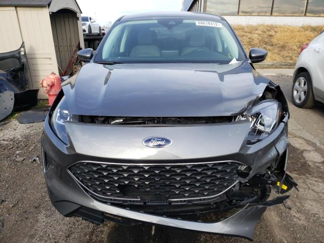 Photo 5 from auction – 2021 FORD ESCAPE SE with VIN 1FMCU9G67MUA96557