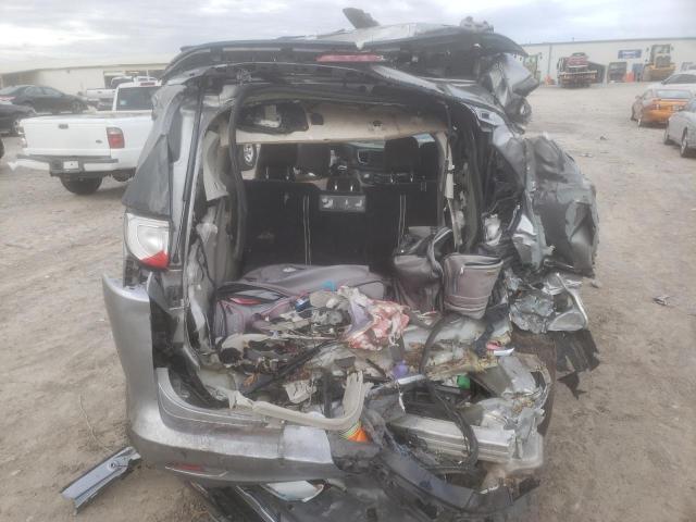 Photo 6 from auction – 2020 CHRYSLER VOYAGER LX with VIN 2C4RC1DG8LR148077
