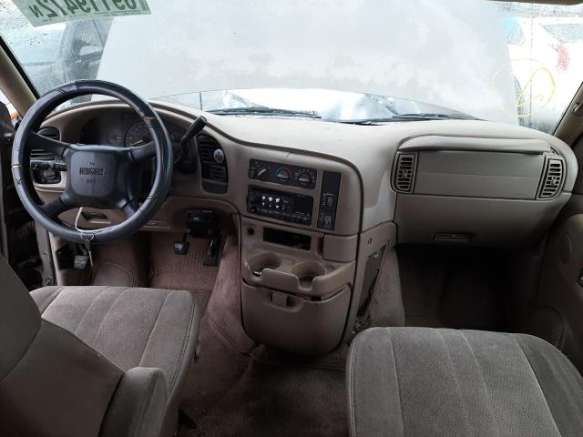Photo 8 from auction – 2000 GMC SAFARI XT with VIN 1GKDM19W7YB535057