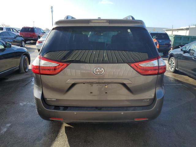 Photo 6 from auction – 2017 TOYOTA SIENNA XLE with VIN 5TDYZ3DC3HS769731