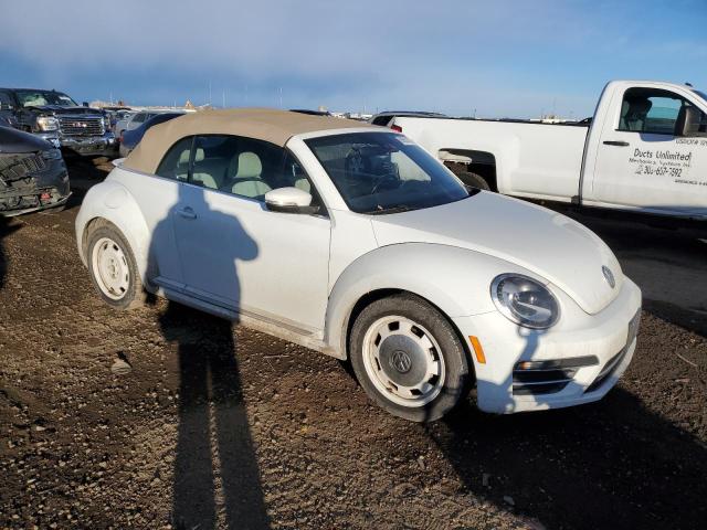 Photo 4 from auction – 2018 VOLKSWAGEN BEETLE S with VIN 3VW5DAAT5JM504953