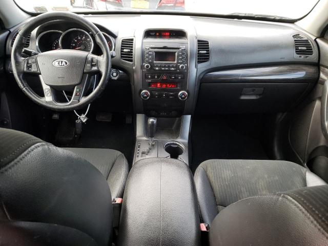 Photo 8 from auction – 2011 KIA SORENTO EX with VIN 5XYKU4A25BG071339