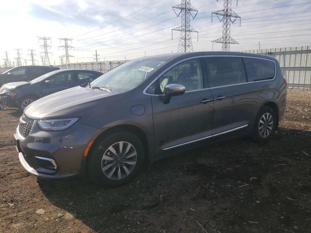 CHRYSLER PACIFICA H 2022 with VIN 2C4RC1S76NR105895 - Photo from auction