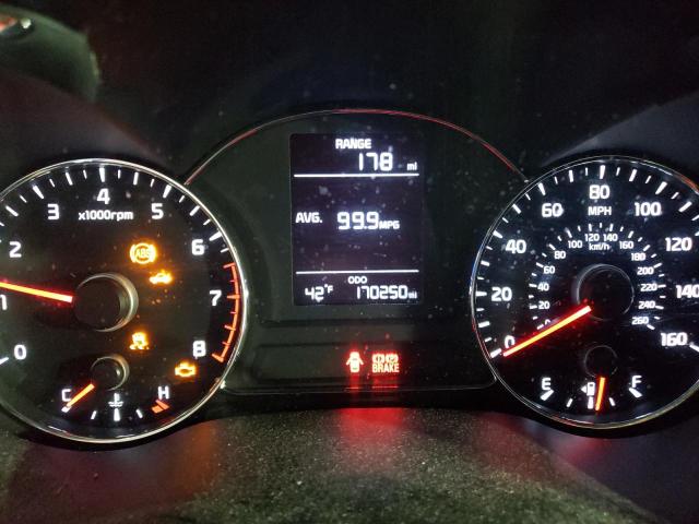 Photo 9 from auction – 2017 KIA FORTE LX with VIN 3KPFK4A78HE018773