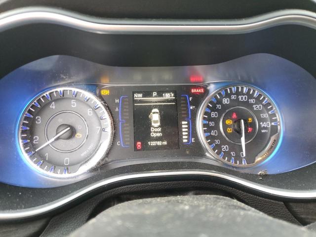 Photo 9 from auction – 2015 CHRYSLER 200 LIMITE with VIN 1C3CCCAB4FN690535