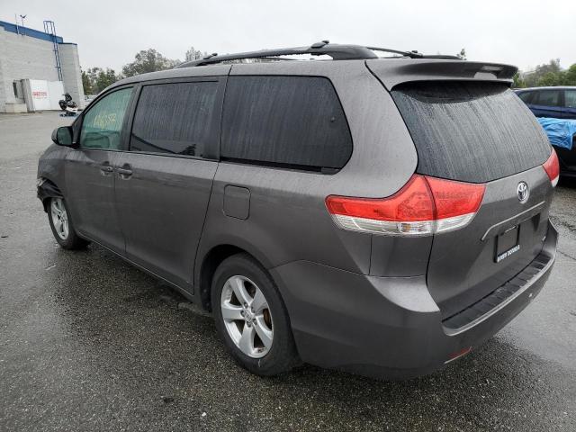 Photo 2 from auction – 2013 TOYOTA SIENNA LE with VIN 5TDKK3DC8DS326334