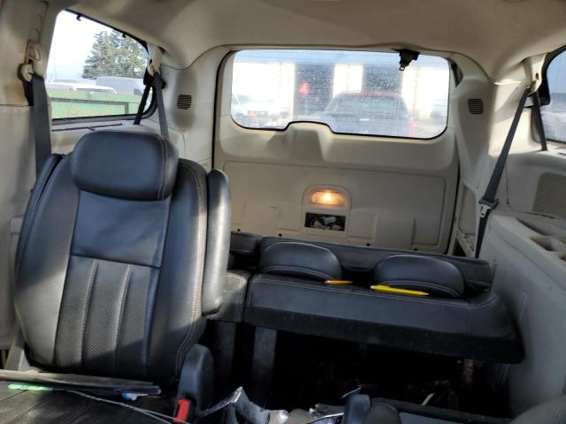 Photo 10 from auction – 2010 CHRYSLER TOWN & COU with VIN 2A4RR8D14AR457023