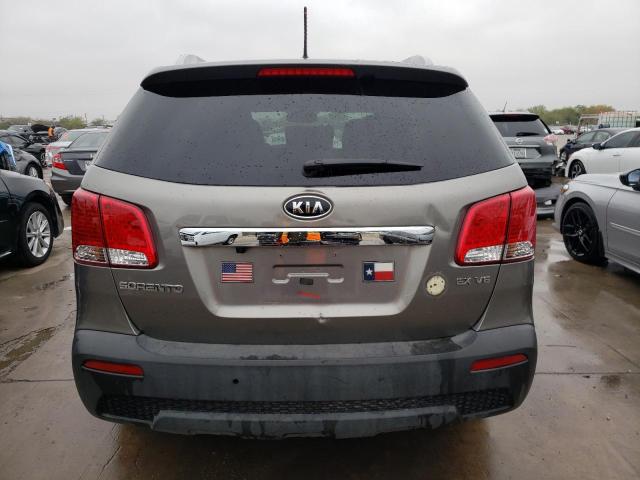 Photo 6 from auction – 2013 KIA SORENTO EX with VIN 5XYKU4A21DG356459