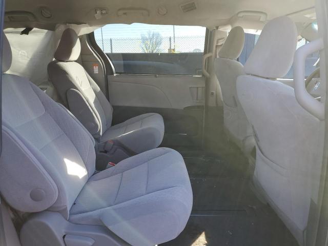 Photo 11 from auction – 2017 TOYOTA SIENNA LE with VIN 5TDJZ3DC6HS166127