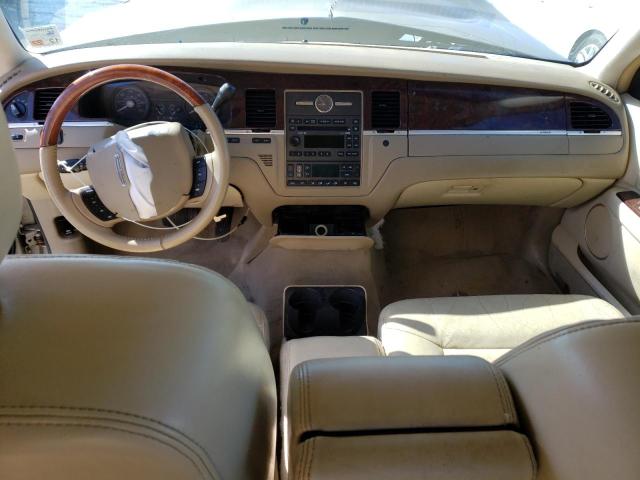 Photo 8 from auction – 2008 LINCOLN TOWN CAR S with VIN 2LNHM82W78X651237