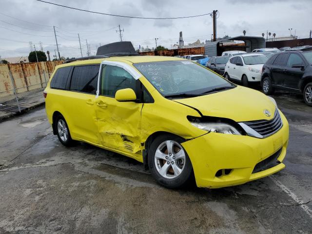 TOYOTA SIENNA LE 2017 with VIN 5TDKZ3DC7HS853136 - Photo from auction