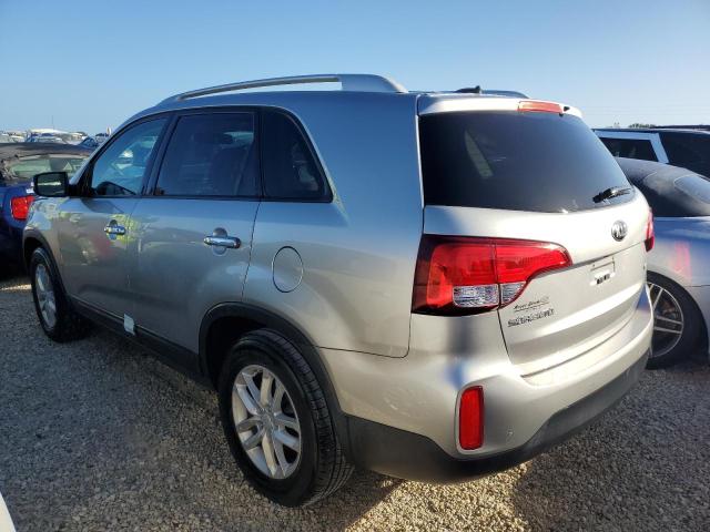 Photo 2 from auction – 2015 KIA SORENTO LX with VIN 5XYKT3A68FG565765