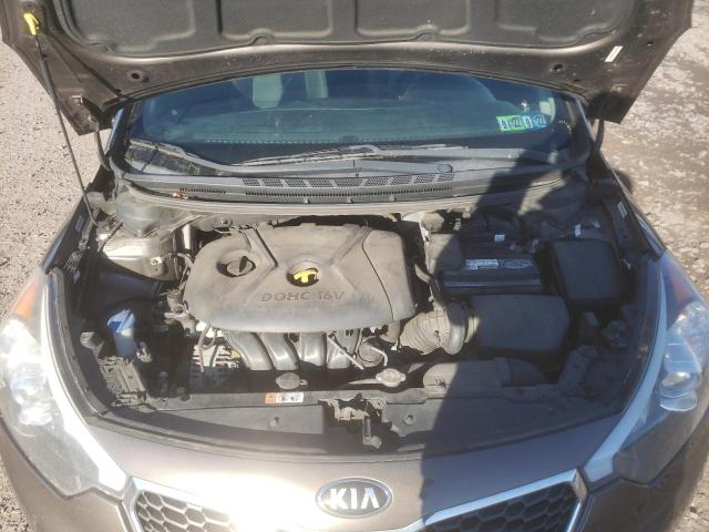 Photo 11 from auction – 2015 KIA FORTE LX with VIN KNAFX4A68F5276483