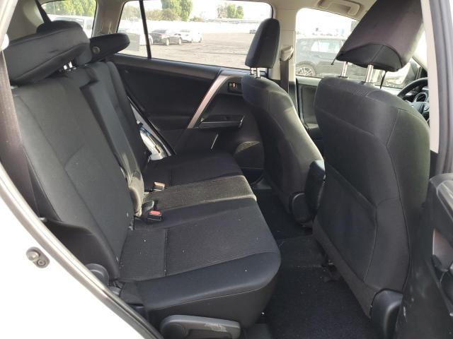 Photo 10 from auction – 2017 TOYOTA RAV4 LE with VIN JTMZFREVXHJ703156
