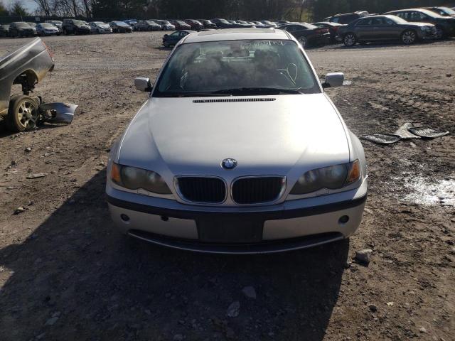 Photo 5 from auction – 2003 BMW 325 I with VIN WBAET37453NJ25295