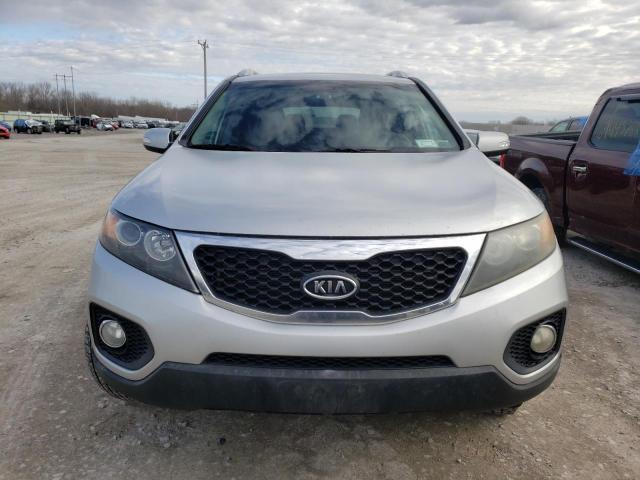 Photo 5 from auction – 2011 KIA SORENTO EX with VIN 5XYKU4A25BG071339