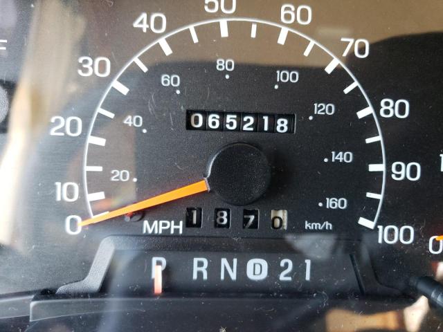 Photo 8 from auction – 2001 WINNEBAGO ADVENTURER with VIN 1FCNF53S510A05565