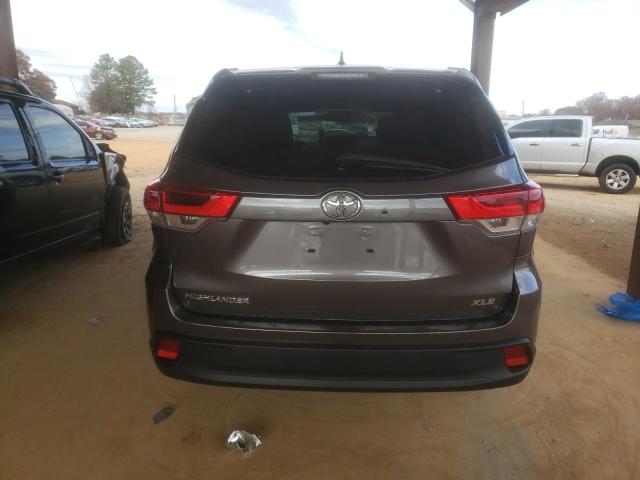 Photo 6 from auction – 2019 TOYOTA HIGHLANDER with VIN 5TDKZRFHXKS553142
