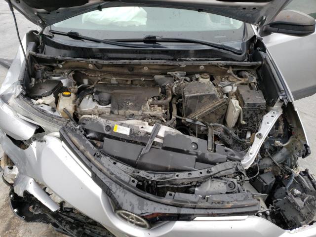 Photo 12 from auction – 2018 TOYOTA RAV4 LE with VIN 2T3ZFREV9JW412316