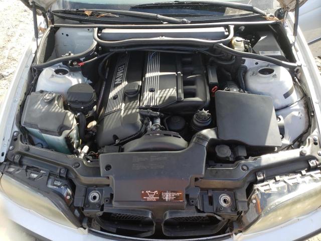 Photo 11 from auction – 2003 BMW 325 I with VIN WBAET37453NJ25295