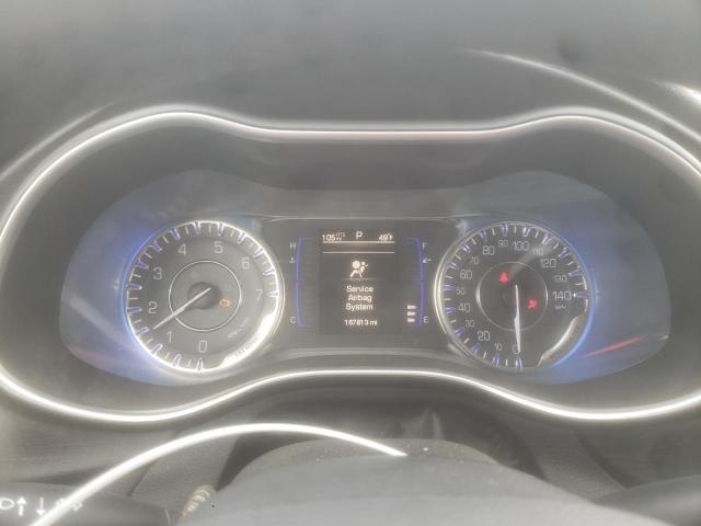 Photo 9 from auction – 2015 CHRYSLER 200 LIMITE with VIN 1C3CCCAB1FN658075