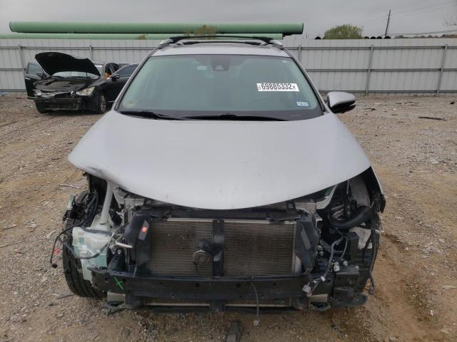 Photo 5 from auction – 2016 TOYOTA RAV4 LIMIT with VIN 2T3YFREVXGW277495