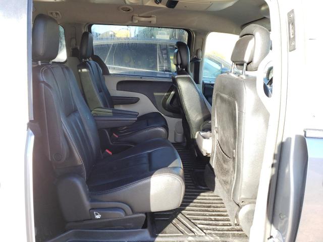 Photo 11 from auction – 2014 CHRYSLER TOWN & COU with VIN 2C4RC1CG4ER285151