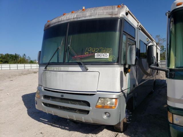 Photo 2 from auction – 2004 WINNEBAGO MOTORHOME with VIN 5B4MP67G743378863