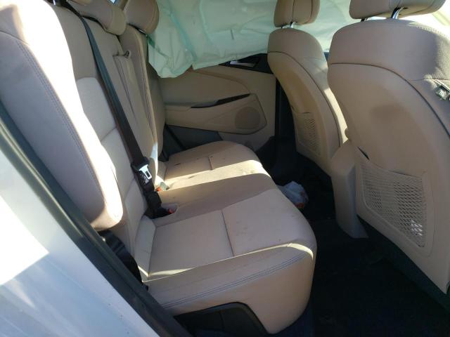 Photo 10 from auction – 2017 HYUNDAI TUCSON LIM with VIN KM8J3CA45HU400635