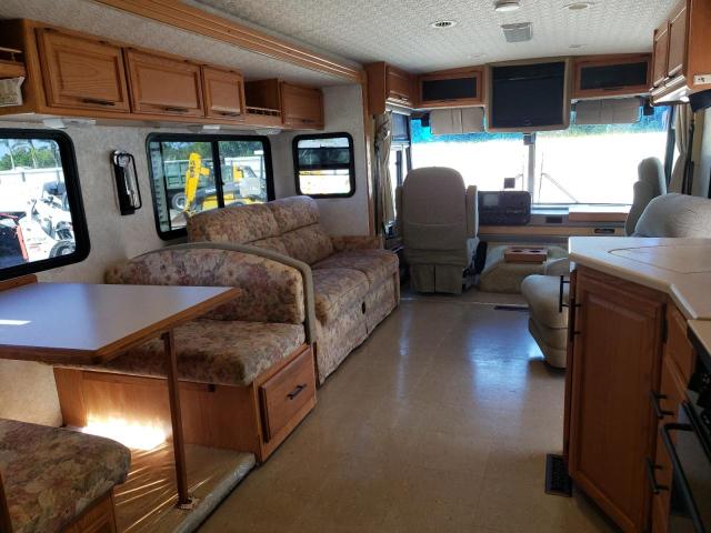 Photo 5 from auction – 2001 WINNEBAGO ADVENTURER with VIN 1FCNF53S510A05565