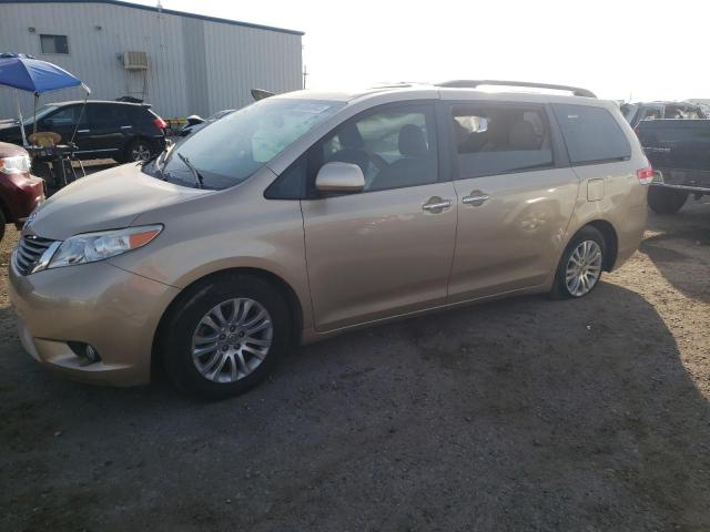 TOYOTA SIENNA XLE 2013 with VIN 5TDYK3DC3DS380375 - Photo from auction