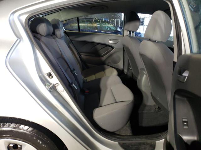 Photo 10 from auction – 2017 KIA FORTE LX with VIN 3KPFK4A78HE018773