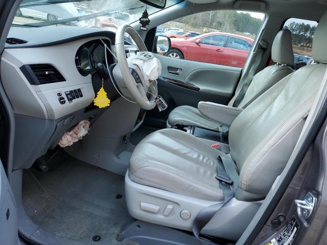 Photo 7 from auction – 2014 TOYOTA SIENNA XLE with VIN 5TDYK3DC2ES504881
