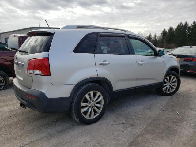 Photo 3 from auction – 2011 KIA SORENTO EX with VIN 5XYKU4A25BG071339