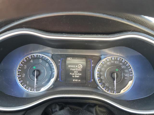 Photo 9 from auction – 2015 CHRYSLER 200 LIMITE with VIN 1C3CCCAB9FN623719