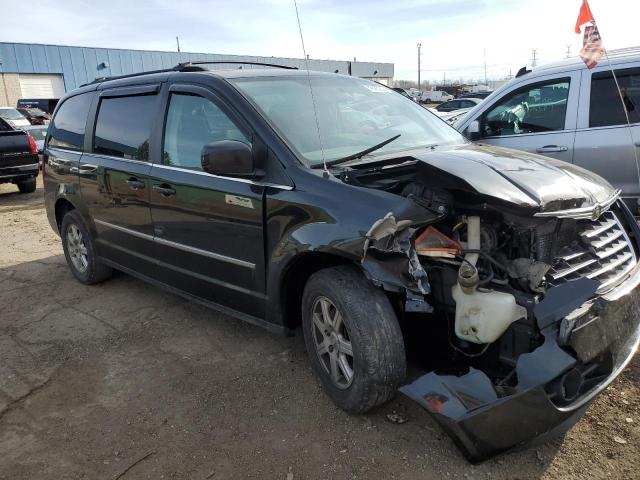Photo 4 from auction – 2010 CHRYSLER TOWN & COU with VIN 2A4RR8D14AR457023