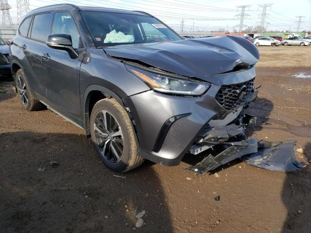Photo 4 from auction – 2022 TOYOTA HIGHLANDER with VIN 5TDJZRBH8NS191317