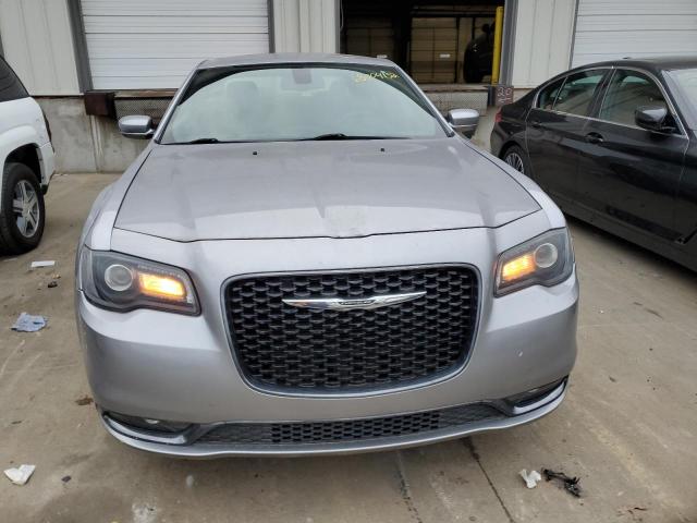 Photo 5 from auction – 2017 CHRYSLER 300 S with VIN 2C3CCAGG1HH534956