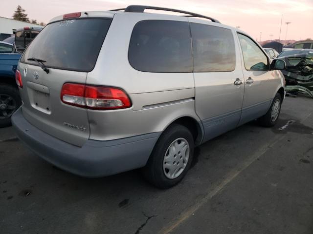 Photo 3 from auction – 2003 TOYOTA SIENNA CE with VIN 4T3ZF19C43U530075