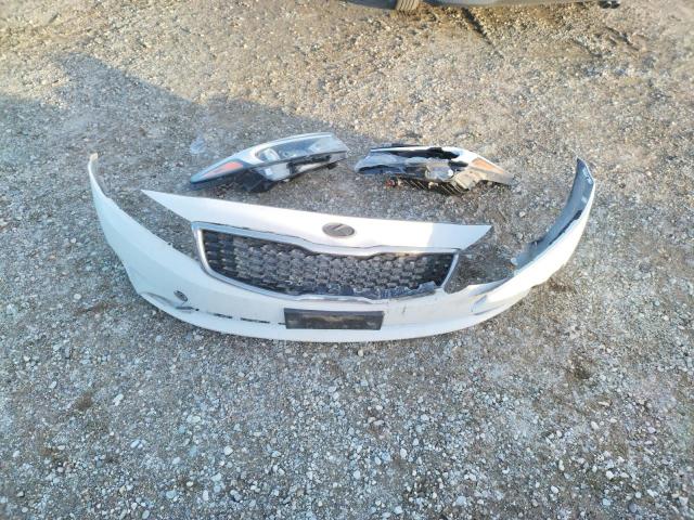Photo 12 from auction – 2017 KIA FORTE LX with VIN 3KPFL4A7XHE117754