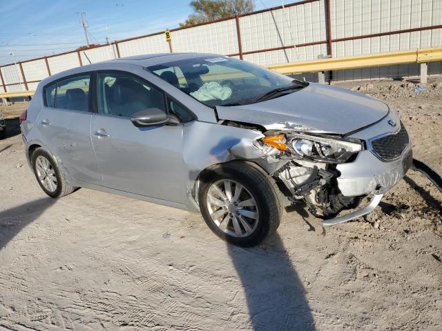 Photo 4 from auction – 2015 KIA FORTE EX with VIN KNAFX5A85F5325534
