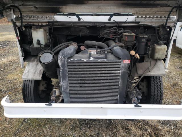 Photo 12 from auction – 2000 FREIGHTLINER CHASSIS M with VIN 4UZA4FA41YCF32508