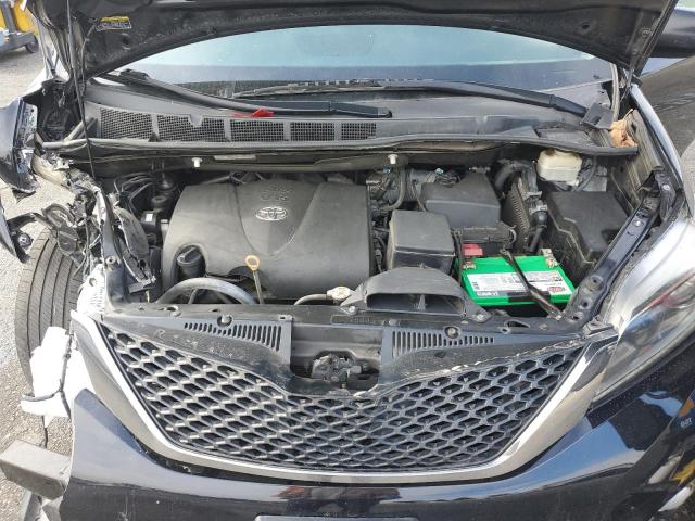 Photo 12 from auction – 2017 TOYOTA SIENNA SE with VIN 5TDXZ3DC7HS884893