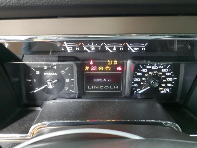 Photo 9 from auction – 2011 LINCOLN NAVIGATOR with VIN 5LMJJ3J55BEJ05774