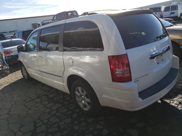 Photo 2 from auction – 2010 CHRYSLER TOWN & COU with VIN 2A4RR5DX2AR338213