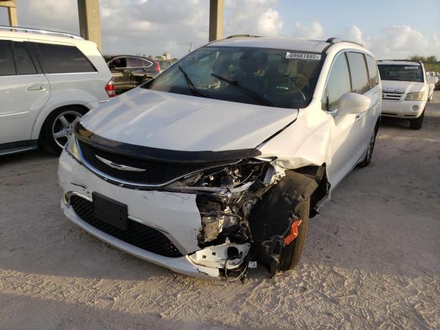 CHRYSLER PACIFICA T 2018 with VIN 2C4RC1BG7JR124272 - Photo from auction