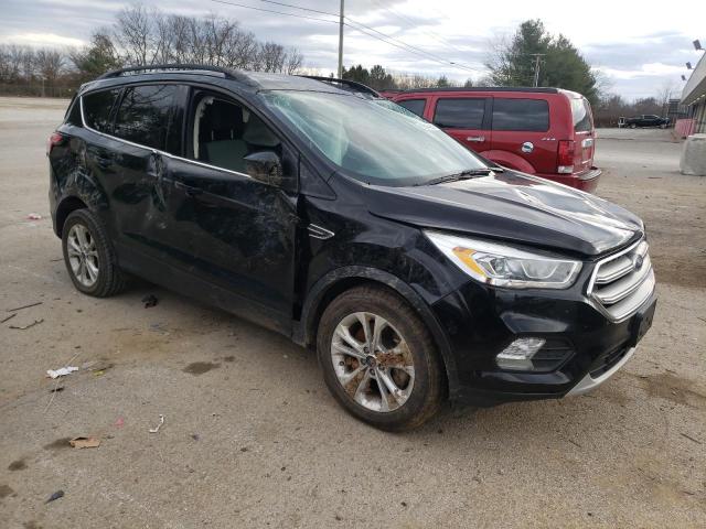 صورة رقم 4 من المزاد - 2017 FORD ESCAPE SE مع VIN 1FMCU9GD8HUC88560
