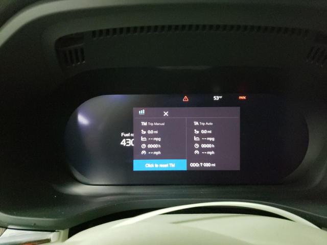 Photo 9 from auction – 2022 VOLVO XC60 B5 MO with VIN YV4L12RK4N1039733