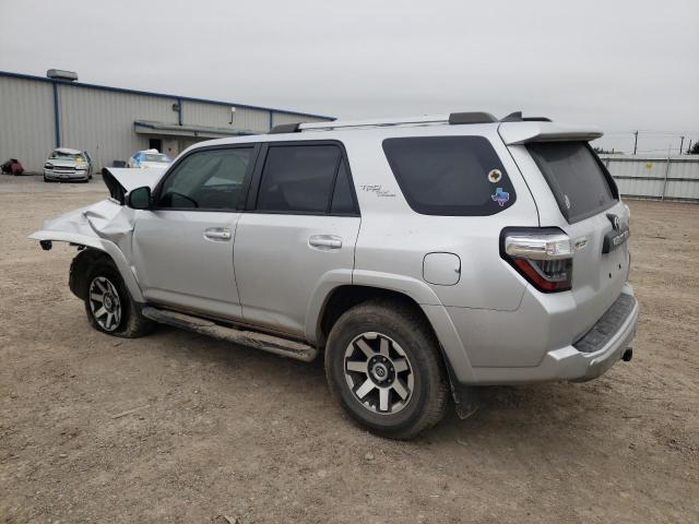 Photo 2 from auction – 2018 TOYOTA 4RUNNER SR with VIN JTEBU5JR4J5604996