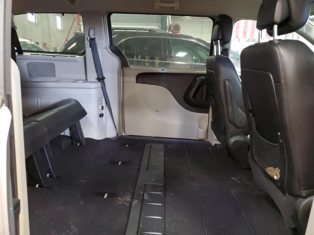Photo 11 from auction – 2011 CHRYSLER TOWN & COU with VIN 2A4RR8DG5BR677423
